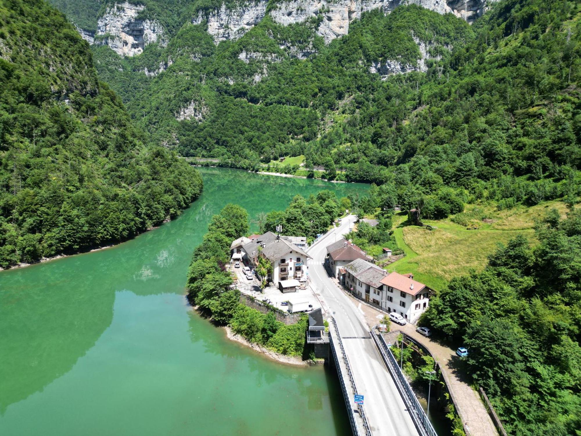 Albergo Al Lago Imer Esterno foto