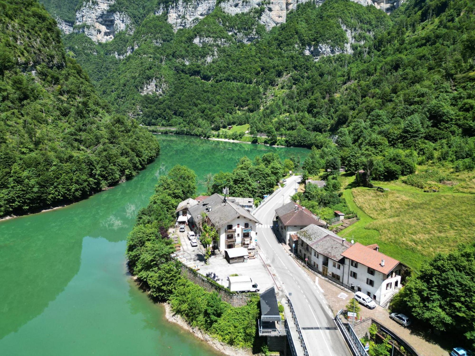 Albergo Al Lago Imer Esterno foto